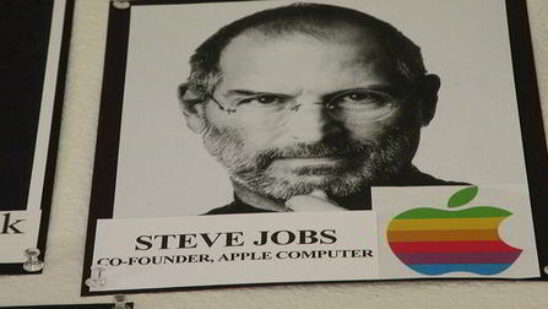 Ways Steve Jobs Revolutionized The Computer Business
