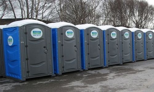 portaloo cleaner