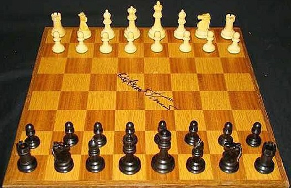 bobby fischer's chess set