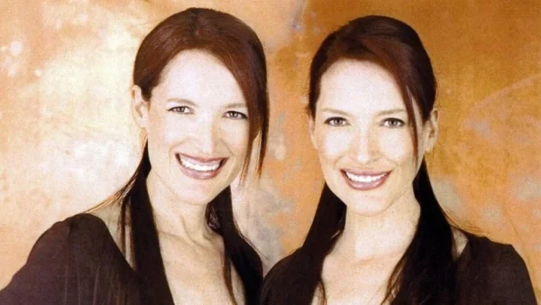 Terry and Linda Jamison twin psychic sisters
