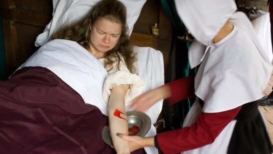 Top 10 Terrifying Old Medical Practices