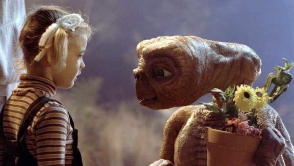 Steven Spielberg Flick E T the Extra Terrestrial 1982