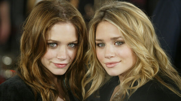 Twin Sisters Mary-Kate And Ashley Olsen